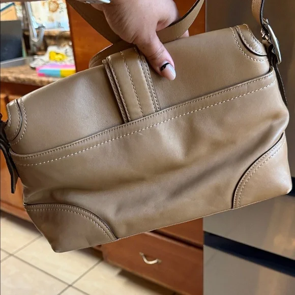 Coach Tan Leather Crossbody Bag - Picture 4 of 7